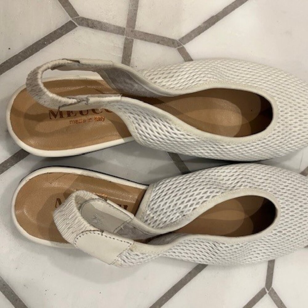 Sesto Meucci White Leather Sandals 7.5 Slim